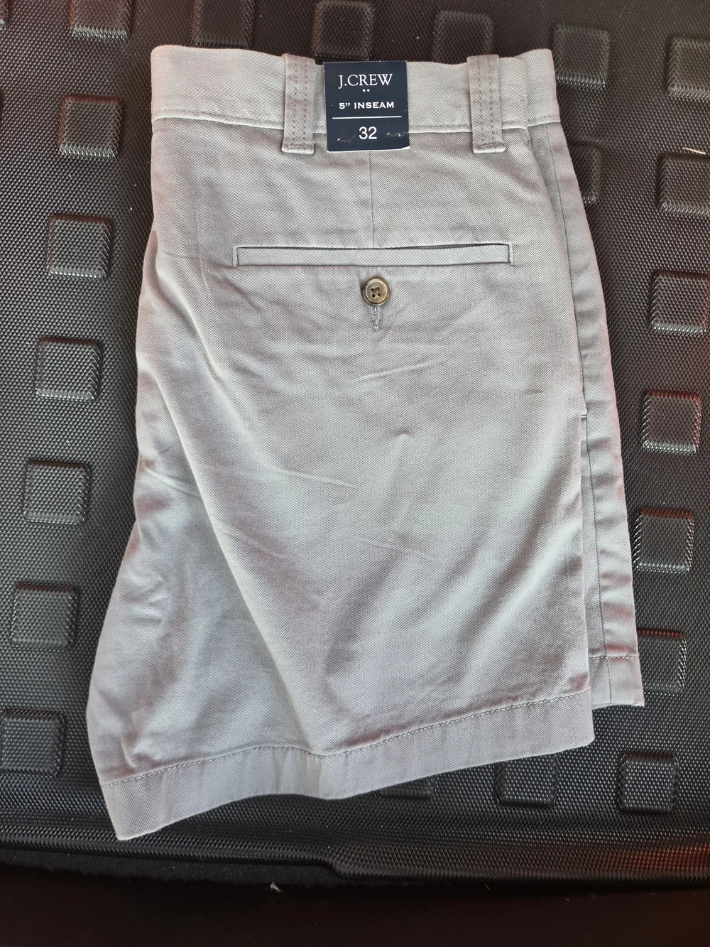 J. Crew pockets features men’s